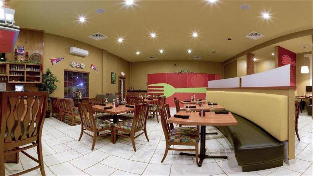 Holiday Inn Hotels Batesville By Ihg Exterior foto
